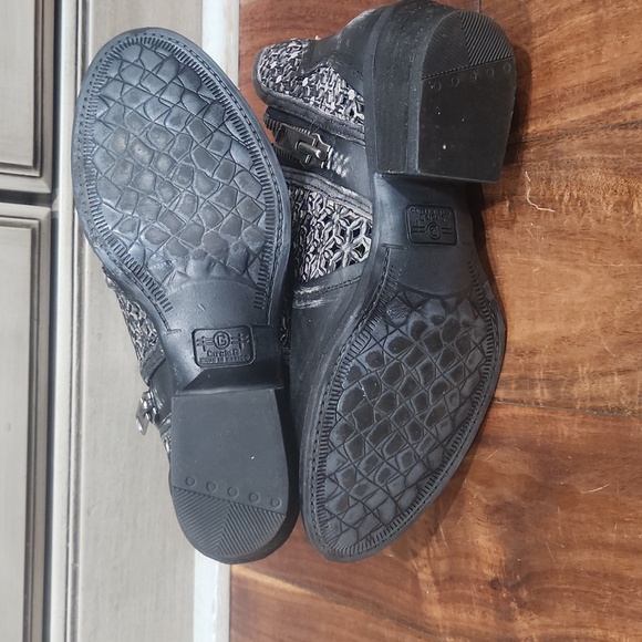 Circle G Boots - Picture 9 of 16
